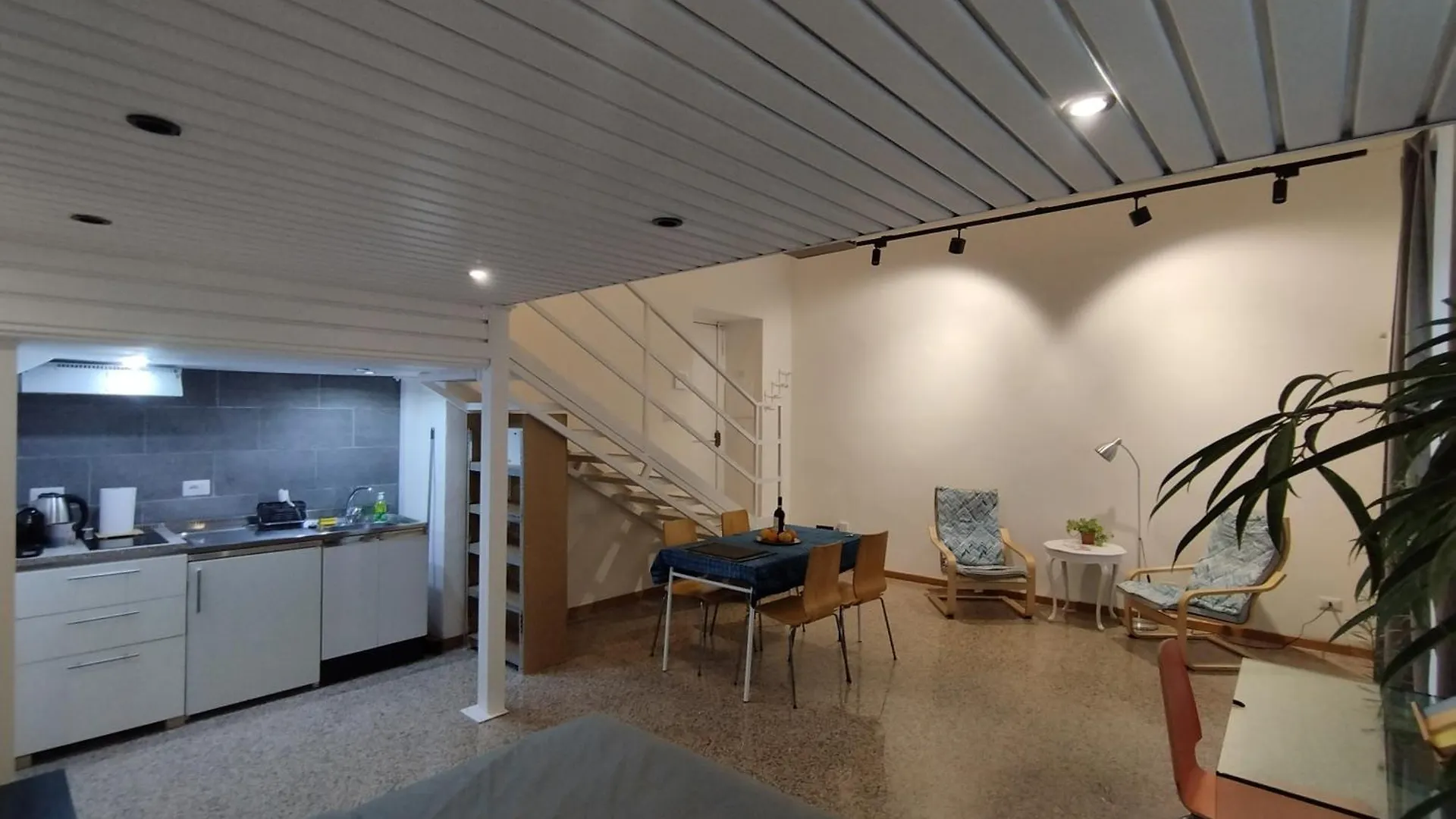 Spazio Susa - Loft Vicino Alla Stazione M4 - Susa Apartment Milan 0*,